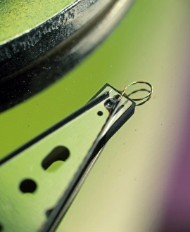 Electronic Data Storage Prints: Read / write head of a hard disk