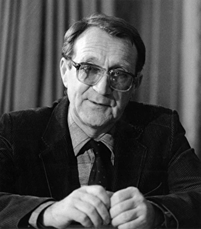Nuclear Physicist Prints: Roald Sagdeev, Russian physicist
