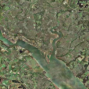 Images Dated 1st July 2005: Southampton, UK, aerial photograph