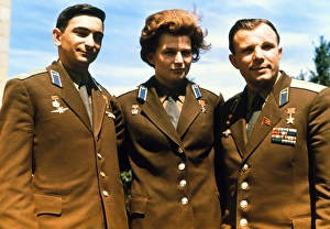 Images Dated 29th October 2002: Soviet Cosmonauts Print