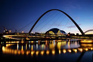 England, Tyne & Wear, Newcastle Upon Tyne. The Millennium Bridge and the river Tyne England, Tyne & Wear, Newcastle Upon Tyne. The Millennium Bridge and the river Tyne