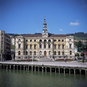 Ayuntamiento (Town Hall) on the bank of the Bilbao River Ayuntamiento (Town Hall) on the bank of the Bilbao River