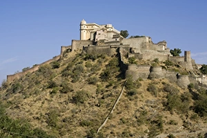 Badal Mahal (Cloud Palace) and walls, Kumbhalgarh Fort, Rajasthan, India, Asia Badal Mahal (Cloud Palace) and walls, Kumbhalgarh Fort, Rajasthan, India, Asia