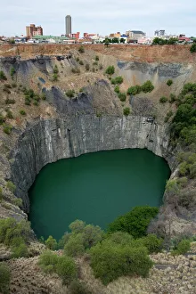 The Big Hole, part of Kimberley diamond mine which yielded 2722 kg of diamonds The Big Hole, part of Kimberley diamond mine which yielded 2722 kg of diamonds