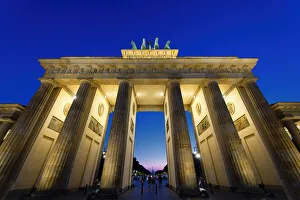 Brandenburg Gate Sunset Prints: Brandenburg Gate at sunset, Pariser Square, Unter den Linden, Berlin, Germany, Europe