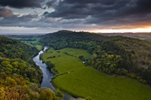The breaking dawn sky and the River Wye from Symonds Yat rock, Herefordshire, England The breaking dawn sky and the River Wye from Symonds Yat rock, Herefordshire, England