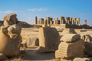 Broken bull column in foreground, Persepolis, UNESCO World Heritage Site, Iran, Middle Broken bull column in foreground, Persepolis, UNESCO World Heritage Site, Iran, Middle