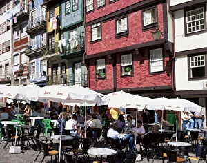 Images Dated 14th January 2000: Cafe Print, Oporto Street Scene