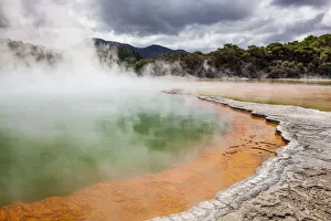 The Champagne Pool, Wai-o-tapu Thermal Wonderland, geothermal area, Waiotapu, Rotorua The Champagne Pool, Wai-o-tapu Thermal Wonderland, geothermal area, Waiotapu, Rotorua
