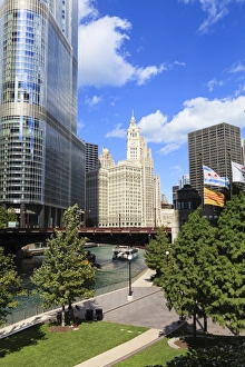 Chicago River Walk and towers including Trump Tower and the Wrigley Building, Chicago, Illinois Chicago River Walk and towers including Trump Tower and the Wrigley Building, Chicago, Illinois