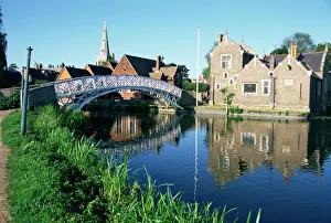 Chinese Bridge on Great Ouse River, Godmanchester Huntingdon, Cambridgeshire Chinese Bridge on Great Ouse River, Godmanchester Huntingdon, Cambridgeshire