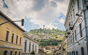 Quito Cityscape Prints: Cityscape with the Panecillo in the background, Quito, Ecuador, South America