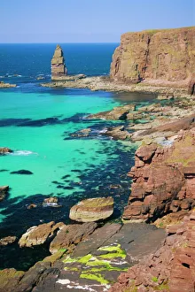 Coastal sea cliffs and sea stacks near Cape Wrath and Sandwood Bay Coastal sea cliffs and sea stacks near Cape Wrath and Sandwood Bay