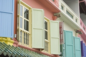 Images Dated 14th January 2000: Colourful Shutters Print, North Boat Quay, Singapore
