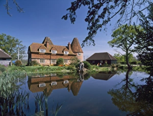 Great Britain Photography Tours Prints: Converted oast house at Markbeech, Kent, England, United Kingdom, Europe