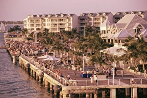 Colorful Beach Scene Prints: Crowds viewing sunset