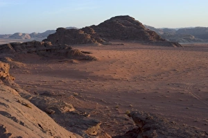 Framed Print : Desert Landscape Print of Wadi Rum Framed Print : Desert Landscape Print of Wadi Rum
