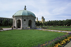 Images Dated 5th January 2000: Diana Temple Print, Hofgarten Munich Germany