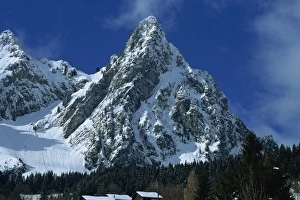 European Outdoor Scenery Prints: Dramatic peak at Brunni