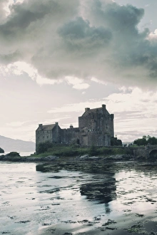 Eilean Donan castle, where Loch Duich, Loch Long and Loch Alsh meet in the western Eilean Donan castle, where Loch Duich, Loch Long and Loch Alsh meet in the western