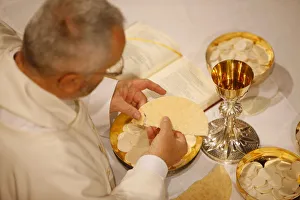 Eucharist celebration, La Roche sur Foron, Haute-Savoie, France, Europe Eucharist celebration, La Roche sur Foron, Haute-Savoie, France, Europe