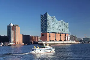 Excursion boat on Elbe River, Elbphilharmonie, HafenCity, Hamburg, Hanseatic City Excursion boat on Elbe River, Elbphilharmonie, HafenCity, Hamburg, Hanseatic City