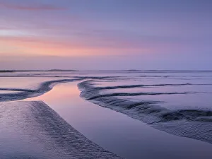 Fergus Estuary, County Clare, Munster, Republic of Ireland, Europe Fergus Estuary, County Clare, Munster, Republic of Ireland, Europe