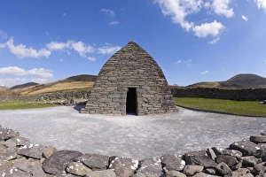 County Kerry Scenic Views Prints: Gallarus Oratory, Dingle Peninsula, County Kerry, Munster, Republic of Ireland, Europe