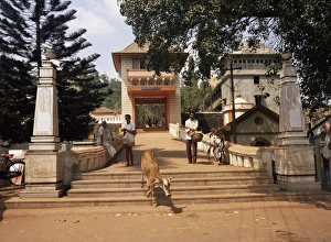 Gateway of the Shantadurga Temple Gateway of the Shantadurga Temple
