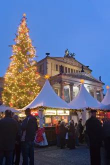 Gendarmen markt Christmas market and Konzert Haus, Berlin, Germany, Europe Gendarmen markt Christmas market and Konzert Haus, Berlin, Germany, Europe