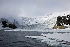 Scandinavia Travel Destination Prints: Glacier, Spitzbergen
