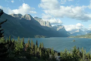 Images Dated 24th January 2000: Going to the Sun Road Print, Glacier National Park