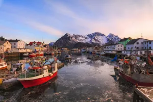 Harbor and fishing village of Reine, Lofoten Islands, Nordland, Norway, Europe Harbor and fishing village of Reine, Lofoten Islands, Nordland, Norway, Europe