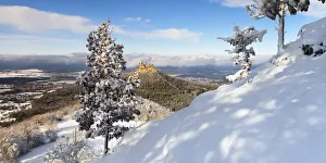 Hohenzollern Castle in winter, Swabian Alps, Baden-Wurttemberg, Germany, Europe Hohenzollern Castle in winter, Swabian Alps, Baden-Wurttemberg, Germany, Europe