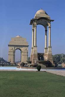 New Delhi Landmarks Prints: India Gate