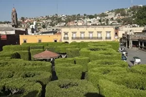Images Dated 18th April 2008: Jardin Principal, San Miguel de Allende (San Miguel), Guanajuato State