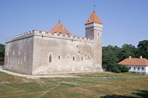 Kuressaare Castle built between 1338 and 1380, Saaremaa Island, Estonia Kuressaare Castle built between 1338 and 1380, Saaremaa Island, Estonia
