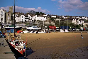 Prints of Leigh-on-Sea, Essex, England, United Kingdom, Europe Essex Prints: Leigh-on-Sea Print, a watercolour depiction of the seaside town in Essex