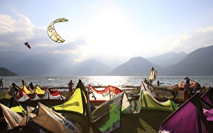 Images Dated 19th July 2008: Lake Como Kite Surfers Print