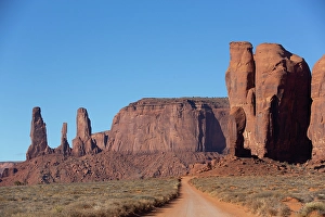 Three Sisters Rock Formation Prints: Loop Drive, Three Sisters on left