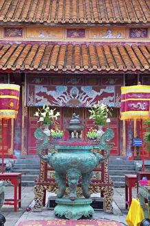 Mieu Temple inside Imperial Palace in Citadel, UNESCO World Heritage Site, Hue, Thua Thien-Hue, Vietnam, Indochina Mieu Temple inside Imperial Palace in Citadel, UNESCO World Heritage Site, Hue, Thua Thien-Hue, Vietnam, Indochina