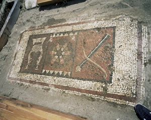 Mosaic representing the lyre Mosaic representing the lyre