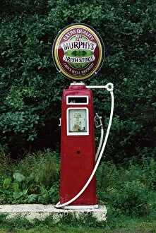 Images Dated 7th August 2008: Murphys Stout petrol pump