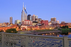 Nashville skyline and Shelby Pedestrian Bridge, Nashville, Tennessee, United States of America, North America Nashville skyline and Shelby Pedestrian Bridge, Nashville, Tennessee, United States of America, North America