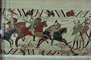 Norman cavalry clashes with Harolds foot soldiers forming shield wall Norman cavalry clashes with Harolds foot soldiers forming shield wall