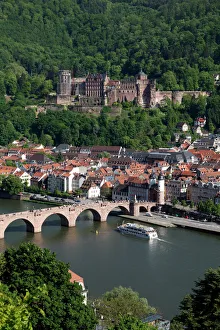 Old Bridge over the River Neckar, Old Town and castle, Heidelberg, Baden-Wurttemberg Old Bridge over the River Neckar, Old Town and castle, Heidelberg, Baden-Wurttemberg