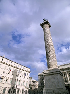 European Travel Destinations Map Prints: Piazza Colonna