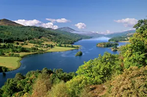 Great Britain Outdoor Attractions Prints: Queens View