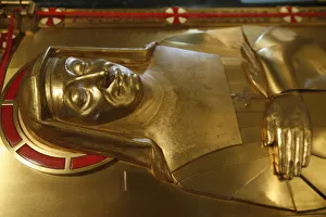 Recumbent figure of Sainte-Jeanne de Chantal in the Visitation Basilica, Annecy Recumbent figure of Sainte-Jeanne de Chantal in the Visitation Basilica, Annecy