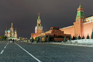 Red Square, St. Basils Cathedral, Lenins Tomb and walls of the Kremlin, UNESCO Red Square, St. Basils Cathedral, Lenins Tomb and walls of the Kremlin, UNESCO
